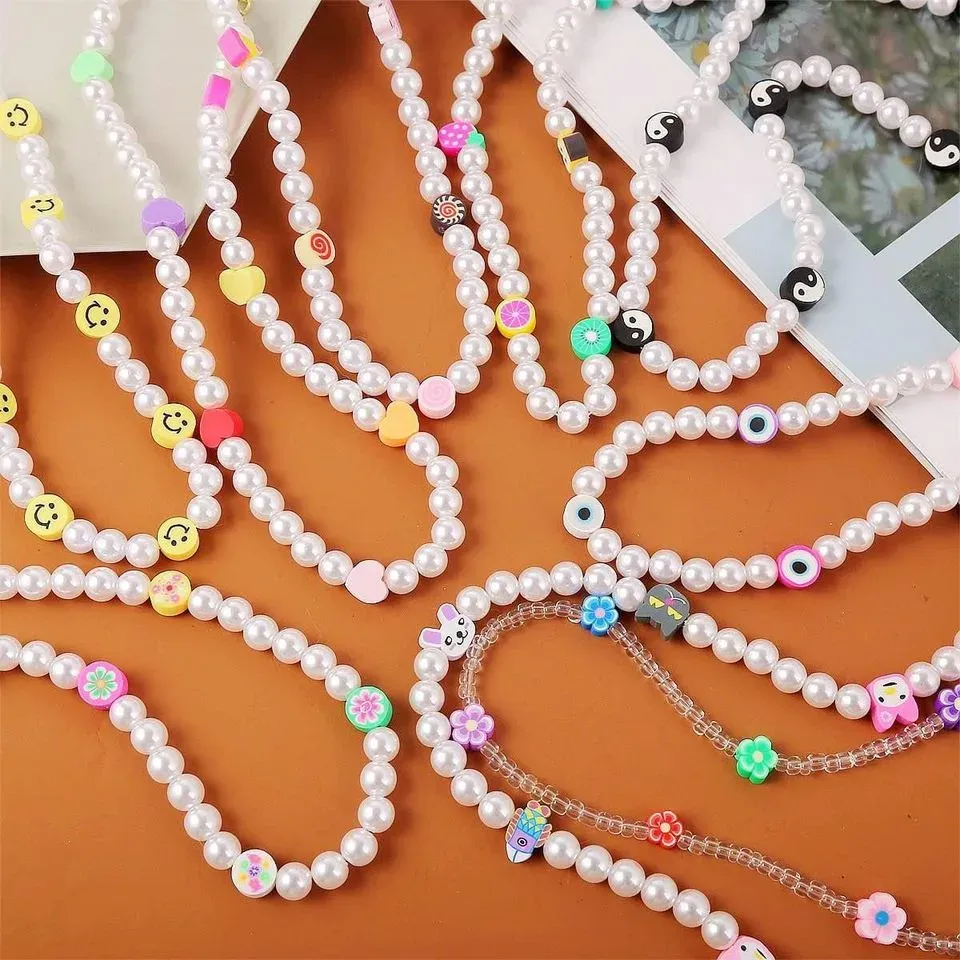 Emoji Pearl necklace