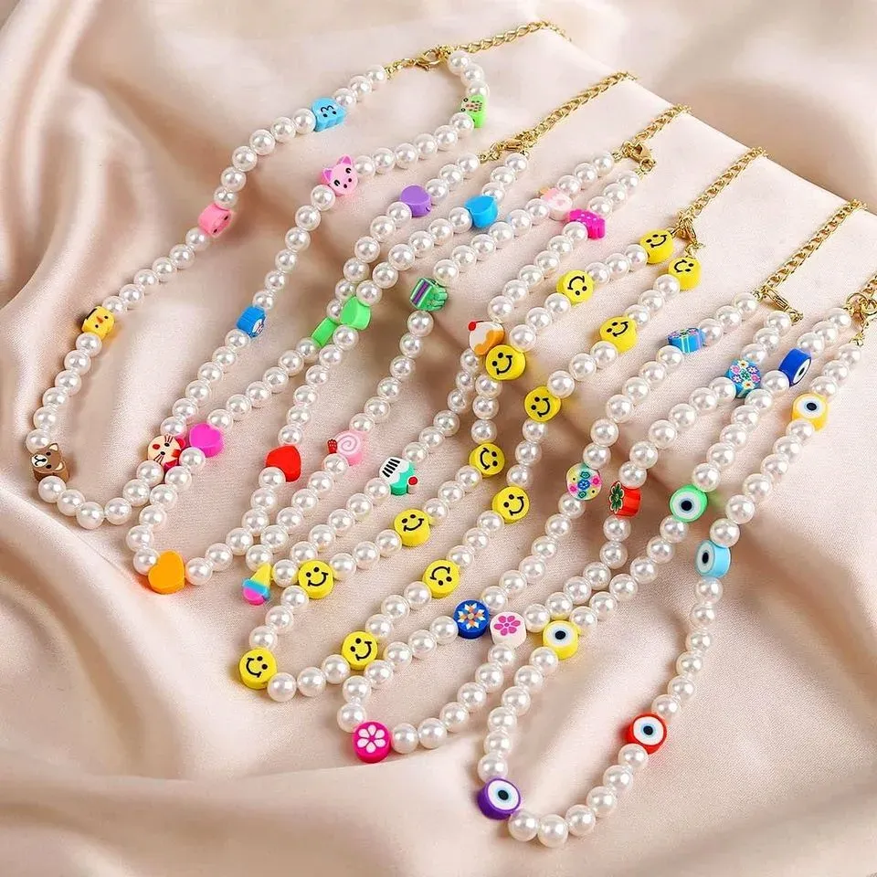 Emoji Pearl necklace